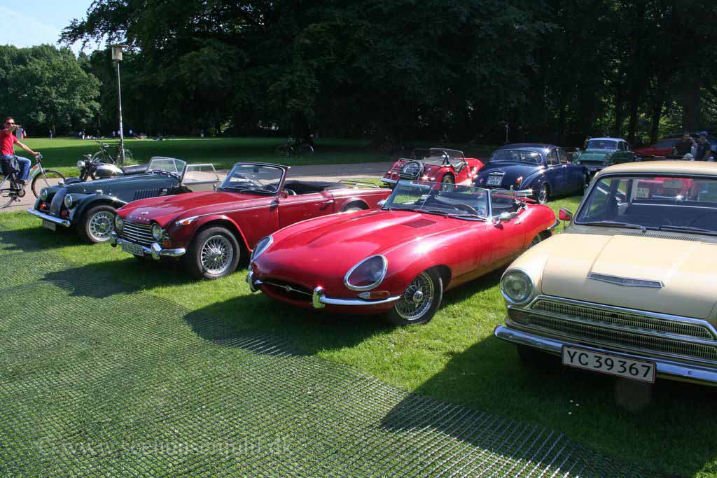 Morgan<br>Triumph<br>Jaguar E-Type<br>Cortina