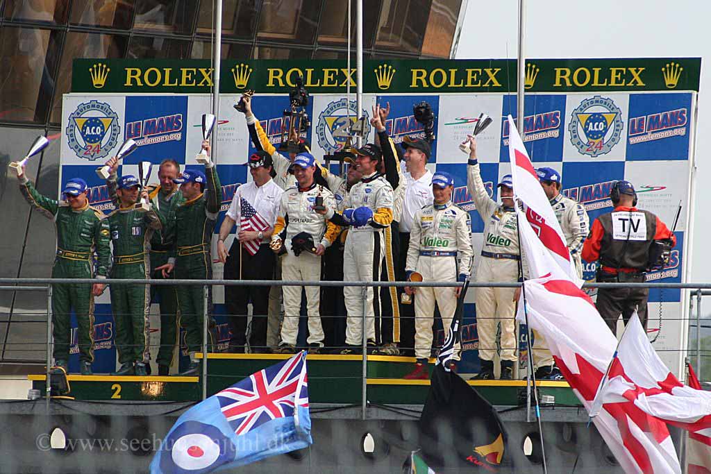 Victory ceremony GT1
