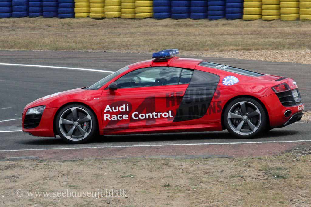 Audi R8 Race control