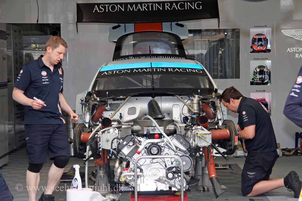 ASTON MARTIN VANTAGE GTE No.98 Aston Martin Racing (GBR)