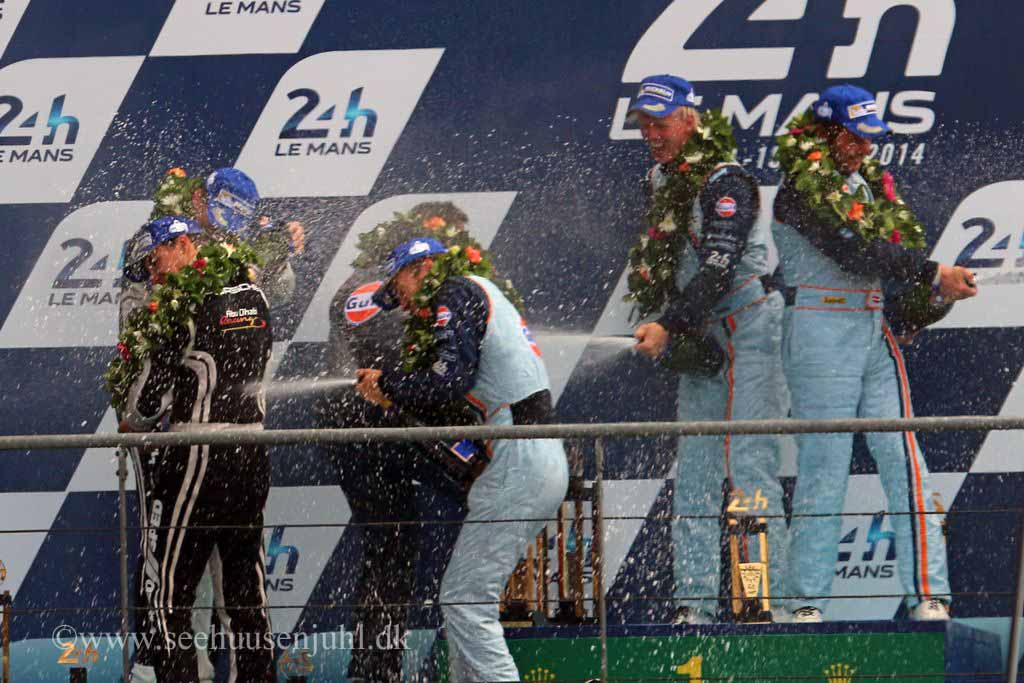Victory ceremony GTE-AM