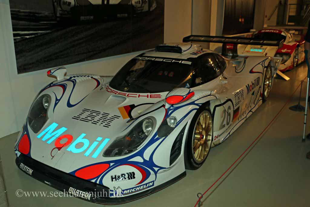 Porsche 911 GT1 (1998)Winner 1998